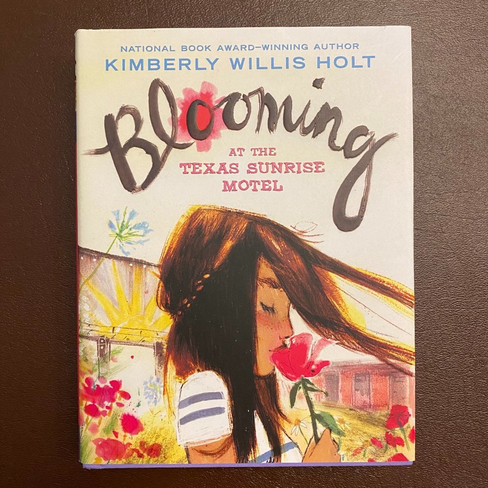 NWOT Blooming at the Texas Sunrise Motel